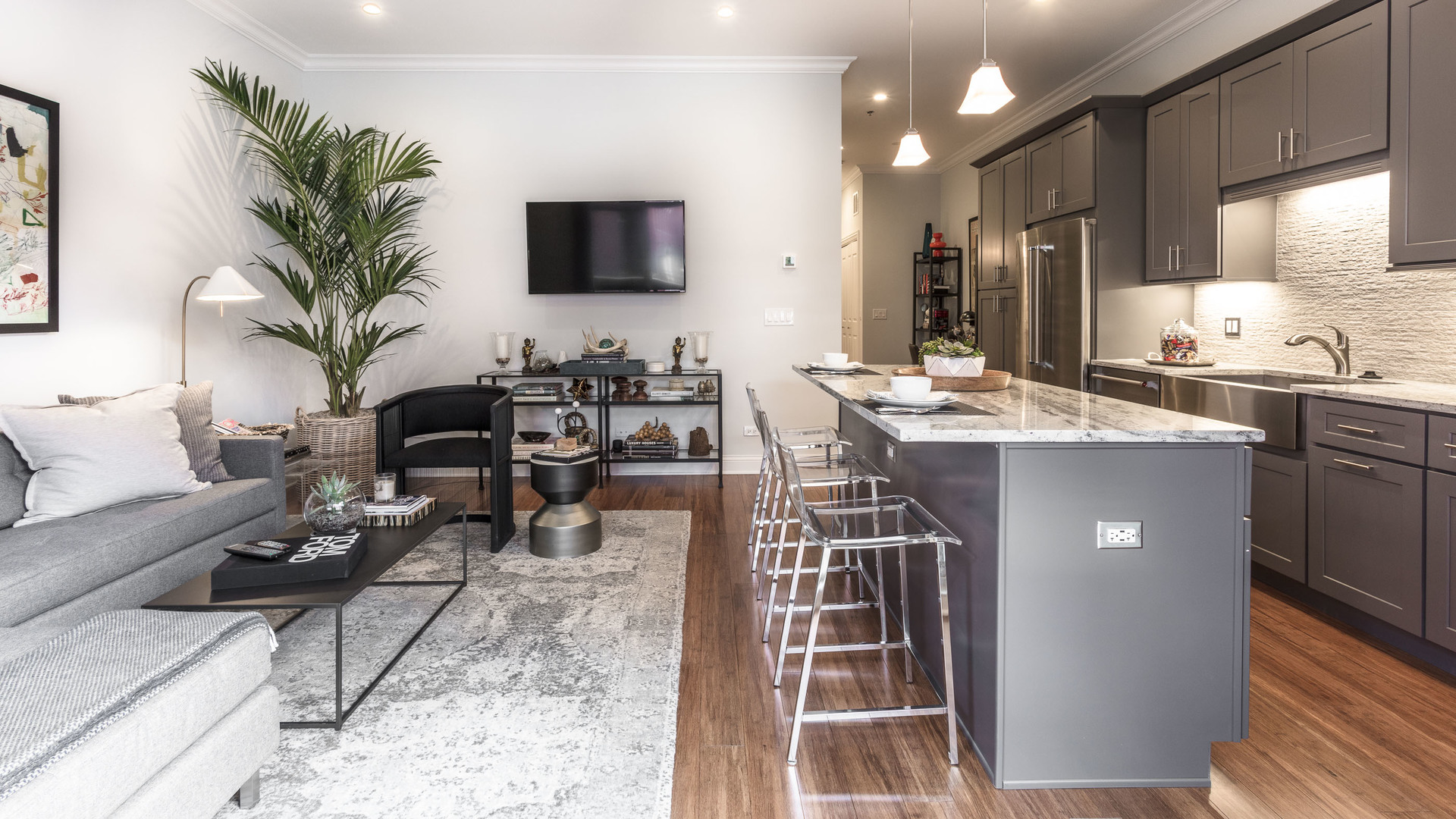 1050 West Monroe Street, Unit 409 Chicago, IL 60607 - Photo 4 of 10