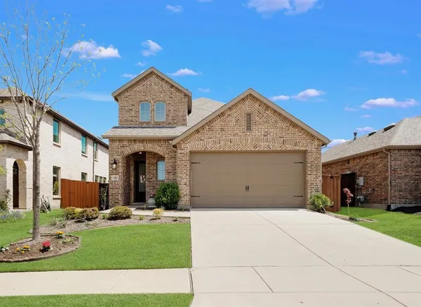 $475,000 | 3504 Sweet Grass Drive, Aubrey, TX 76227