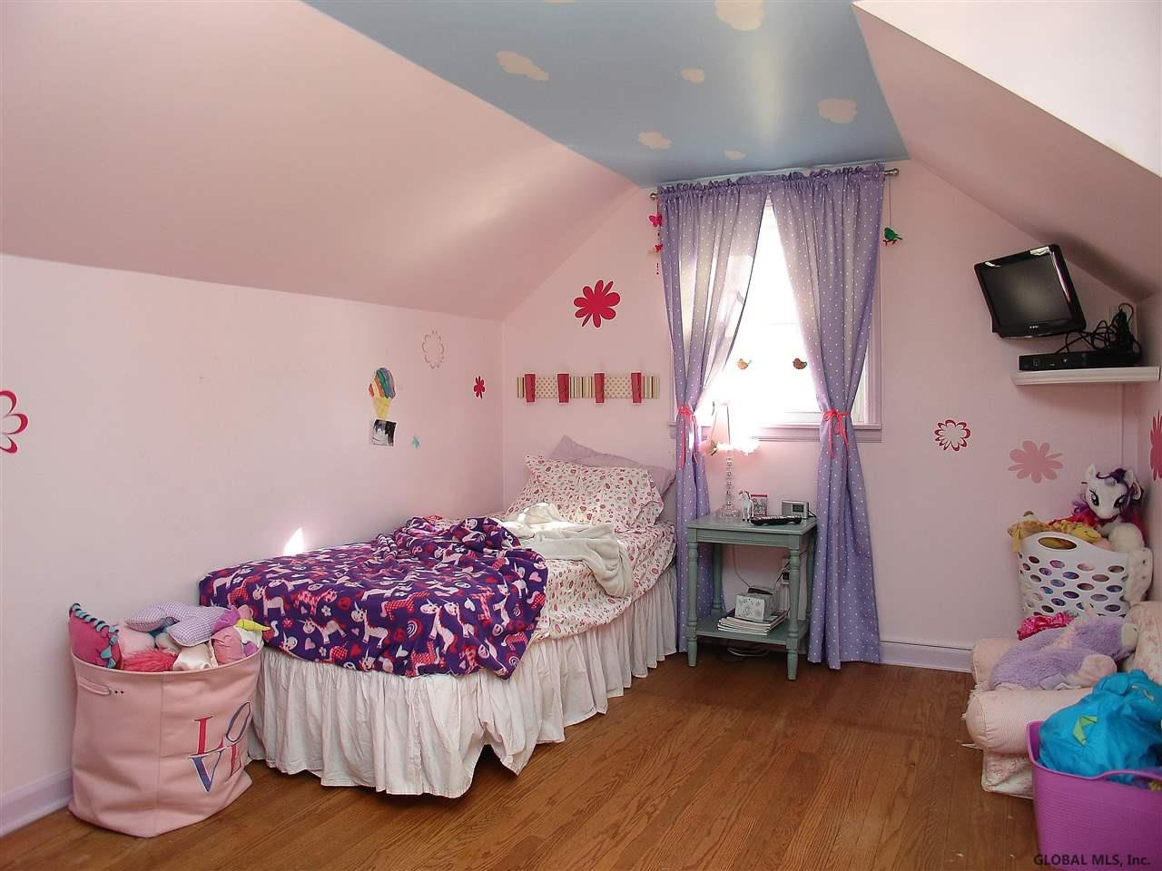 19 Friar Tuck Road Albany, NY 12203 - Photo 15 of 23 Photo 15
