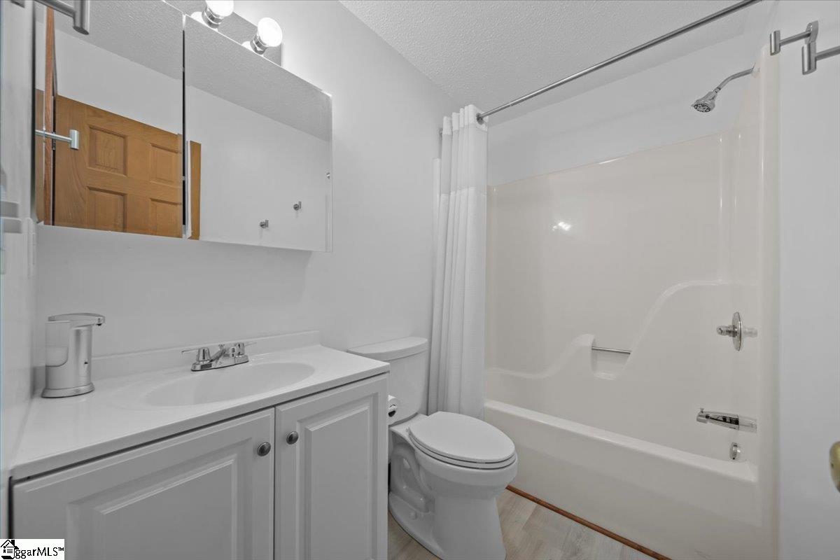 640 Lawerence Road Enoree, SC 29335 - Photo 18 of 27