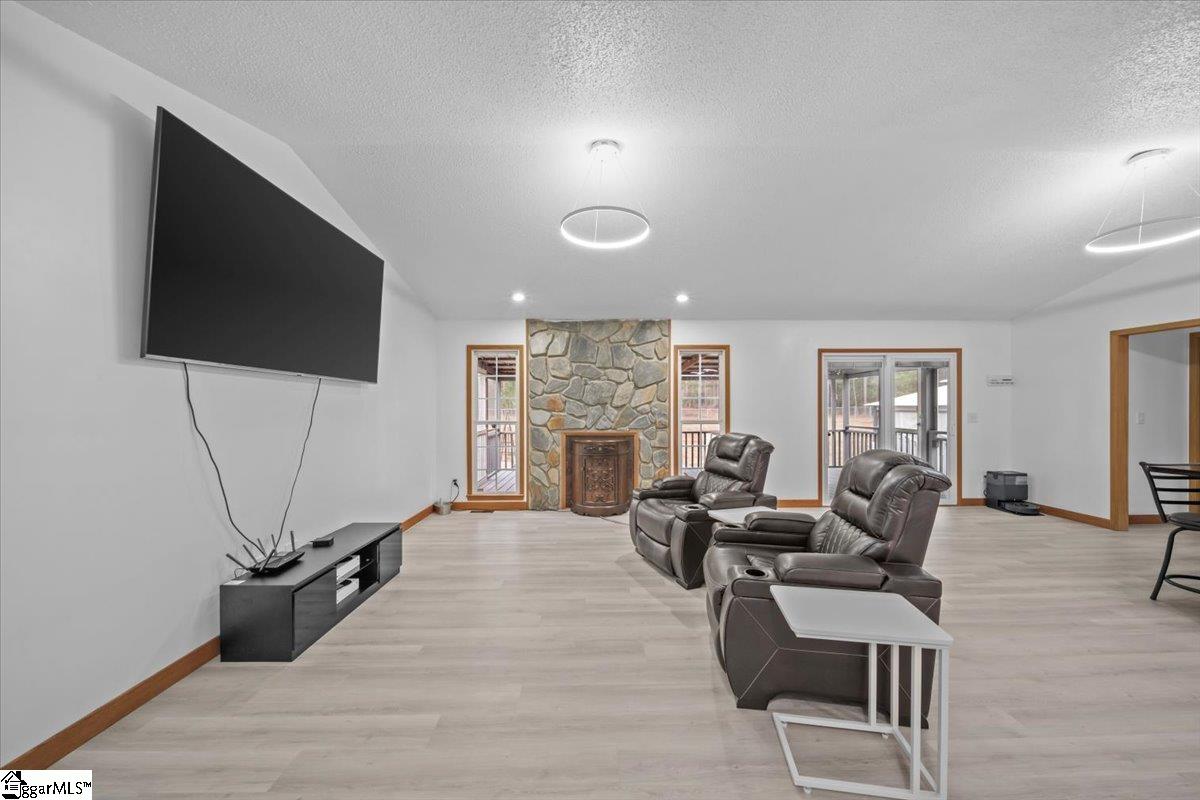 640 Lawerence Road Enoree, SC 29335 - Photo 5 of 27