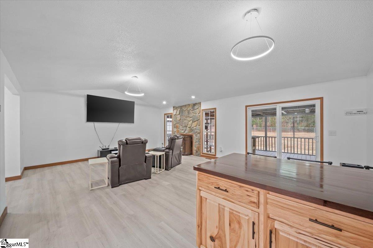 640 Lawerence Road Enoree, SC 29335 - Photo 6 of 27