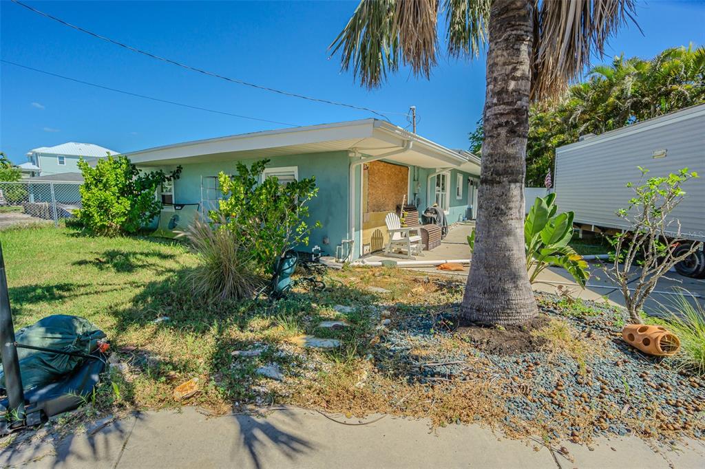 16101 4th Street East Redington Beach, FL 33708 - Photo 2 of 22