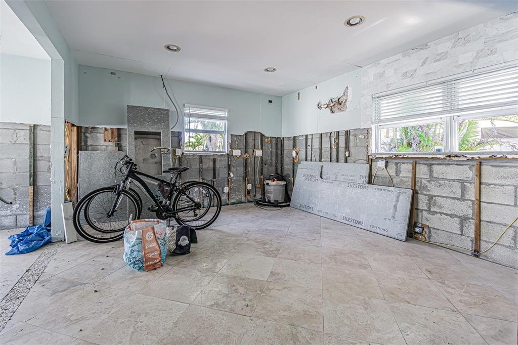16101 4th Street East Redington Beach, FL 33708 - Photo 5 of 22