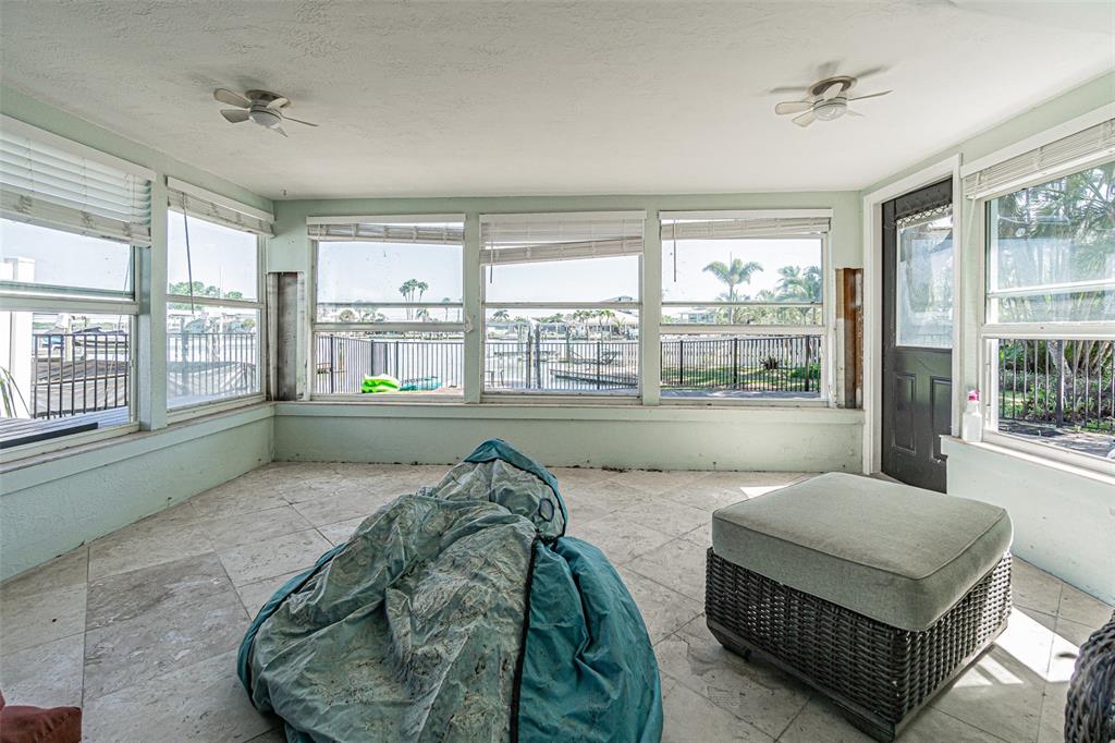16101 4th Street East Redington Beach, FL 33708 - Photo 6 of 22