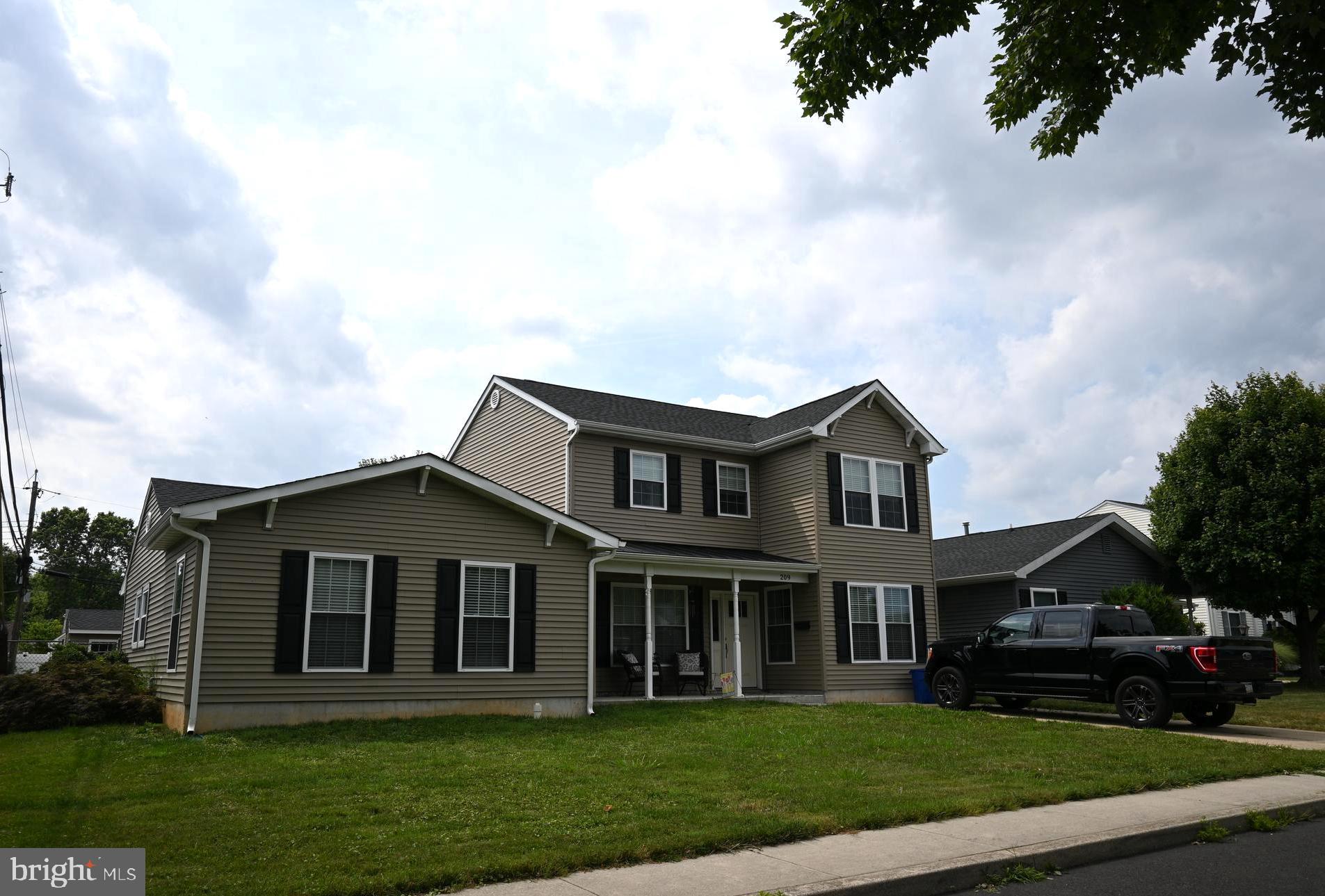 209 Cardiff Road Fairless Hills, PA 19030 - Photo 41 of 41 Gallery Image 41