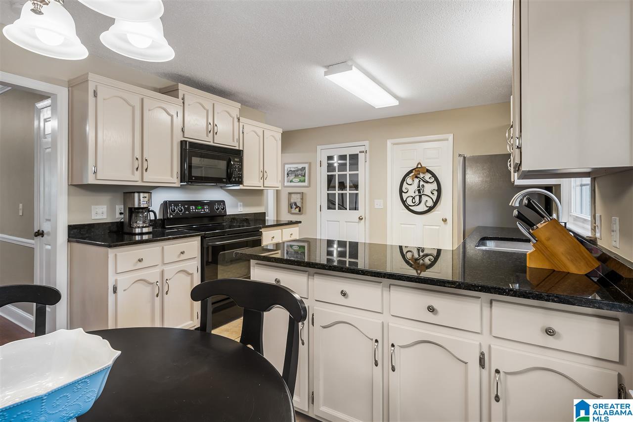 757 Dividing Ridge Drive Birmingham, AL 35244 - Photo 11 of 29