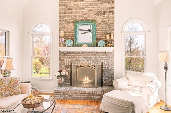 $930,000 | 2 Moonlight Trail, Flemington, NJ 08822
