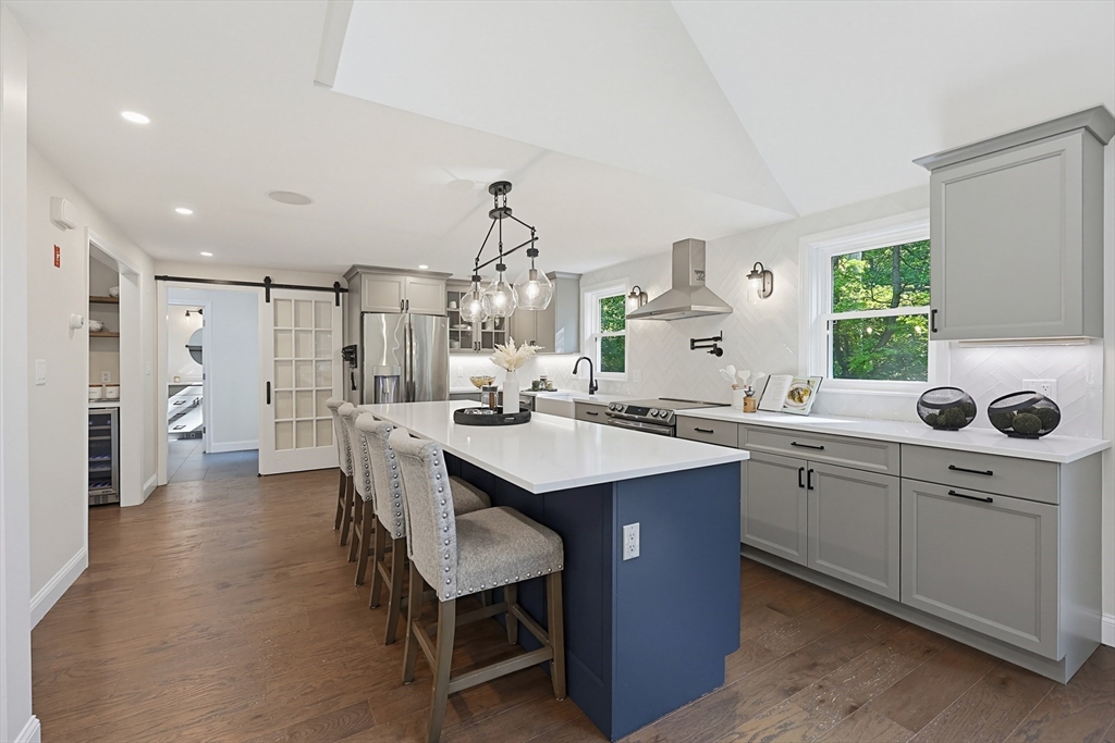 12 Illinois Road Tewksbury, MA 01876 - Photo 8 of 32