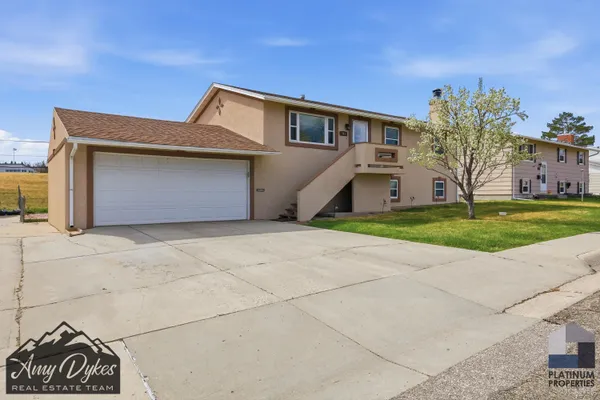 $369,900 | 803 Trigood Drive, Casper, WY 82609