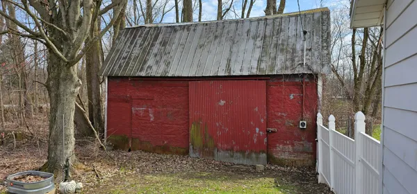 $249,900 | 56973 East Arlington Street, Bangor, MI 49013