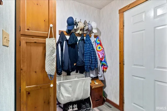 $275,000 | 1094 East Taftown Road, Princeton, IN 47670