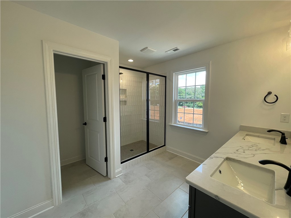 207 Branford Street, Unit SUN0132 Anderson, SC 29625 - Photo 22 of 50 Premier Bath