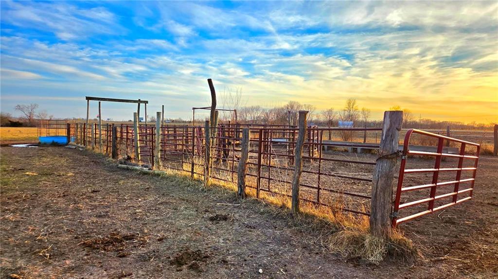 B Umphenour Road Pleasanton, KS 66075 - Photo 12 of 16
