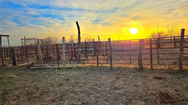 $164,580 | B Umphenour Road, Pleasanton, KS 66075