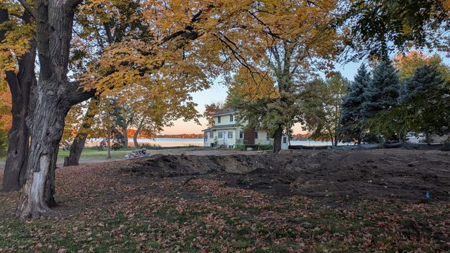 $5,750,000 | 3705 North Shore Drive, Orono, MN 55391