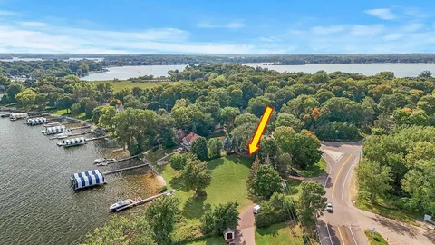 $5,750,000 | 3705 North Shore Drive, Orono, MN 55391