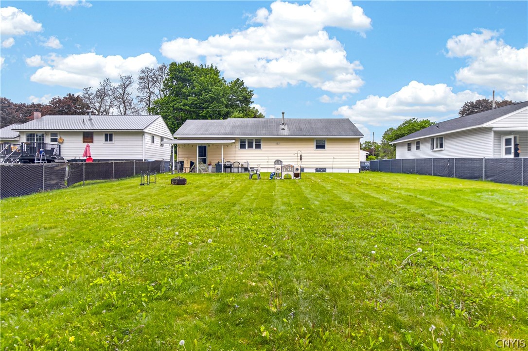 480 Van Rensselaer Road Utica, NY 13502 - Photo 2 of 29