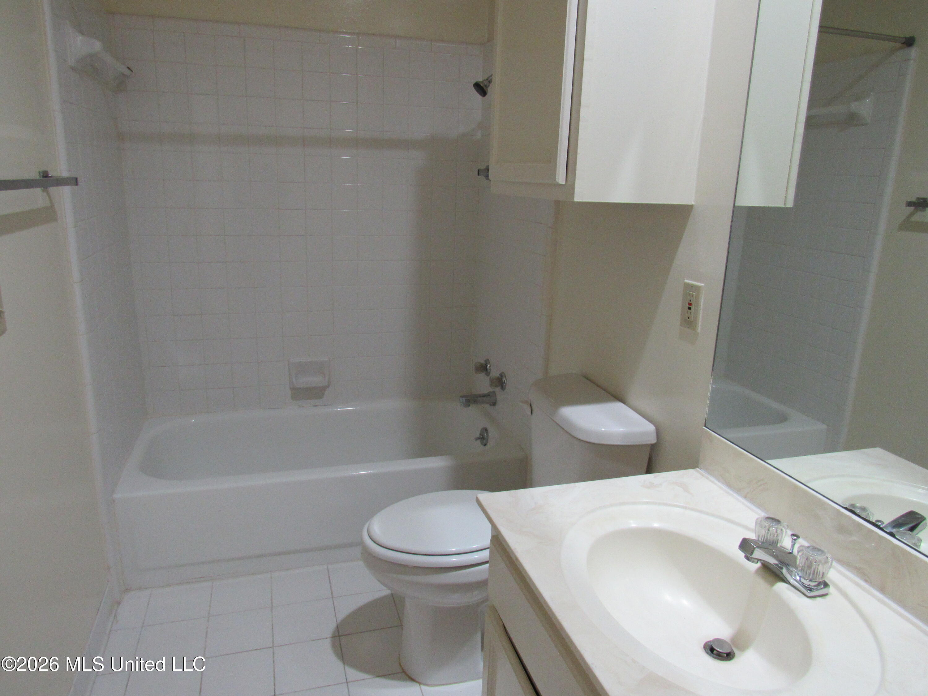 907 Morningside Street, Unit B5 Jackson, MS 39202 - Photo 14 of 15 E52F31D2-6125-4968-AA35-69CA78906D04
