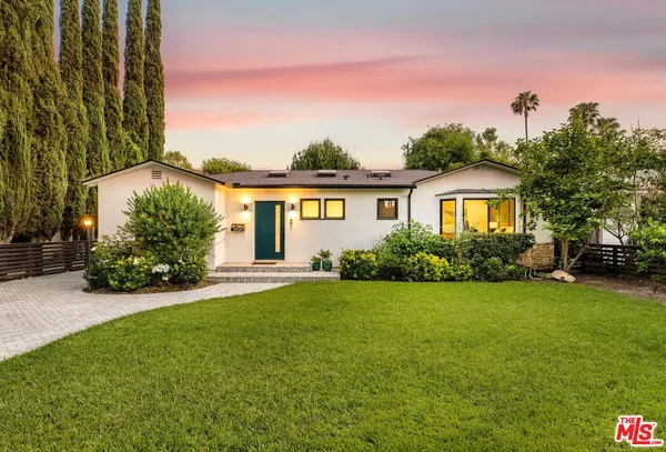 $2,650,000 | 11920 Hartsook Street, Valley Village, CA 91607