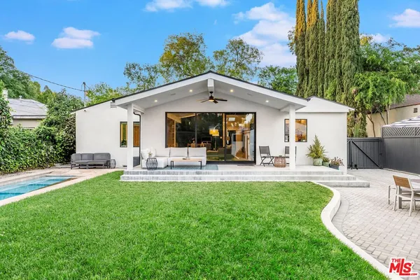 $2,650,000 | 11920 Hartsook Street, Valley Village, CA 91607