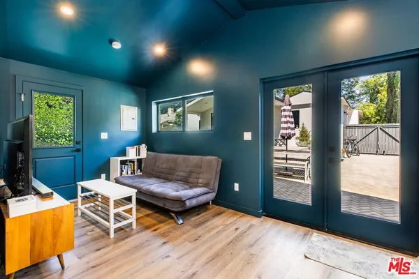 $2,650,000 | 11920 Hartsook Street, Valley Village, CA 91607