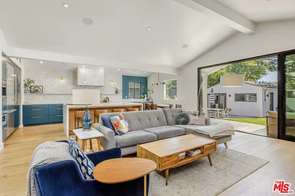 $2,650,000 | 11920 Hartsook Street, Valley Village, CA 91607