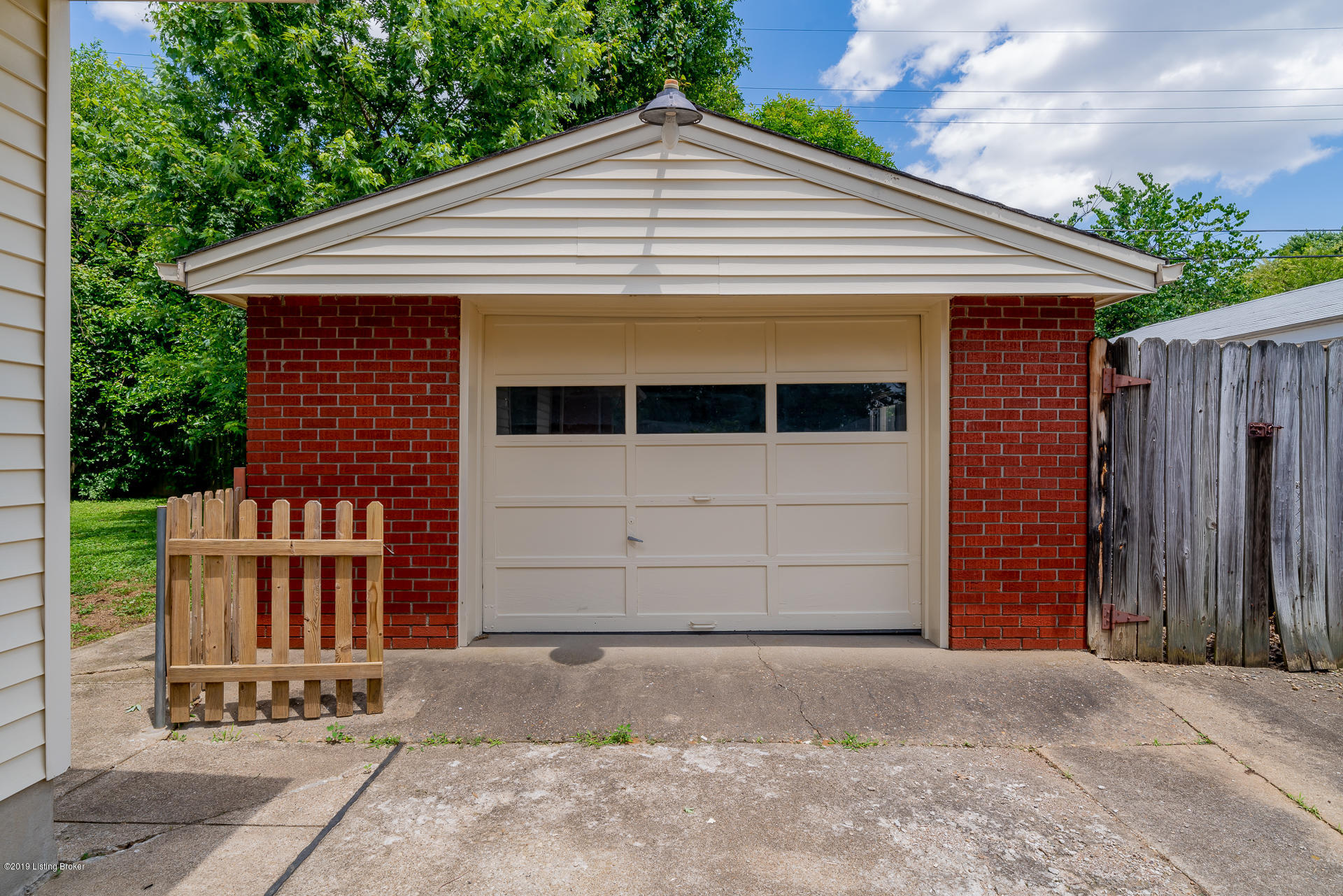 3813 Chatham Road Louisville, KY 40218 - Photo 42 of 46 3813 Chatham Rd L-42
