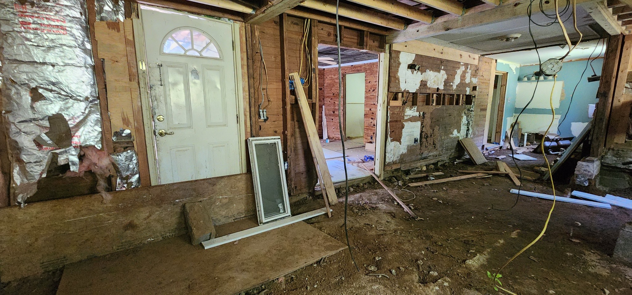 505 Draper Street Paris, TN 38242 - Photo 8 of 11 a view of a room with gym equipment