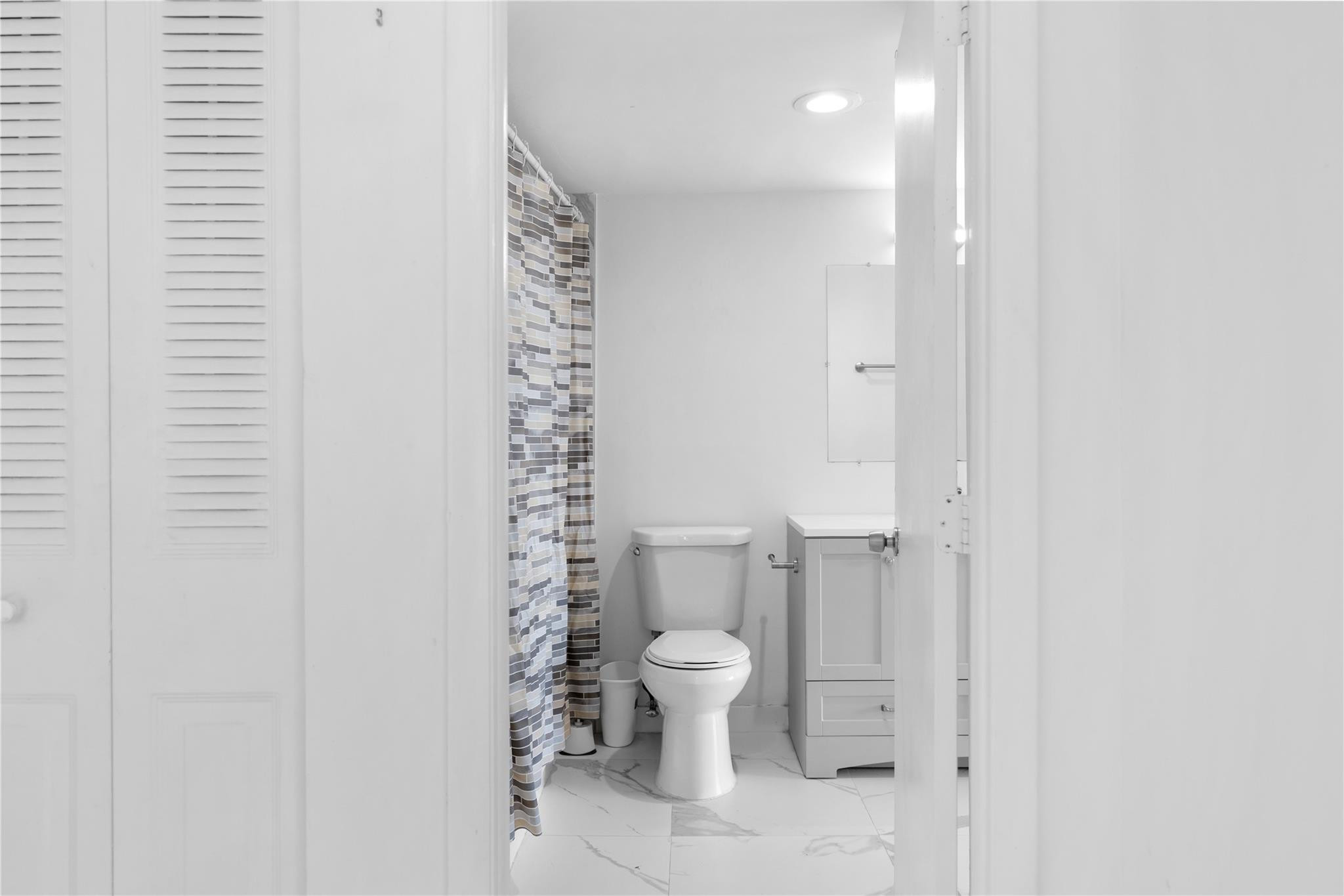 4164 Inverrary Drive, Unit 412 Lauderhill, FL 33319 - Photo 8 of 20 Photo 5