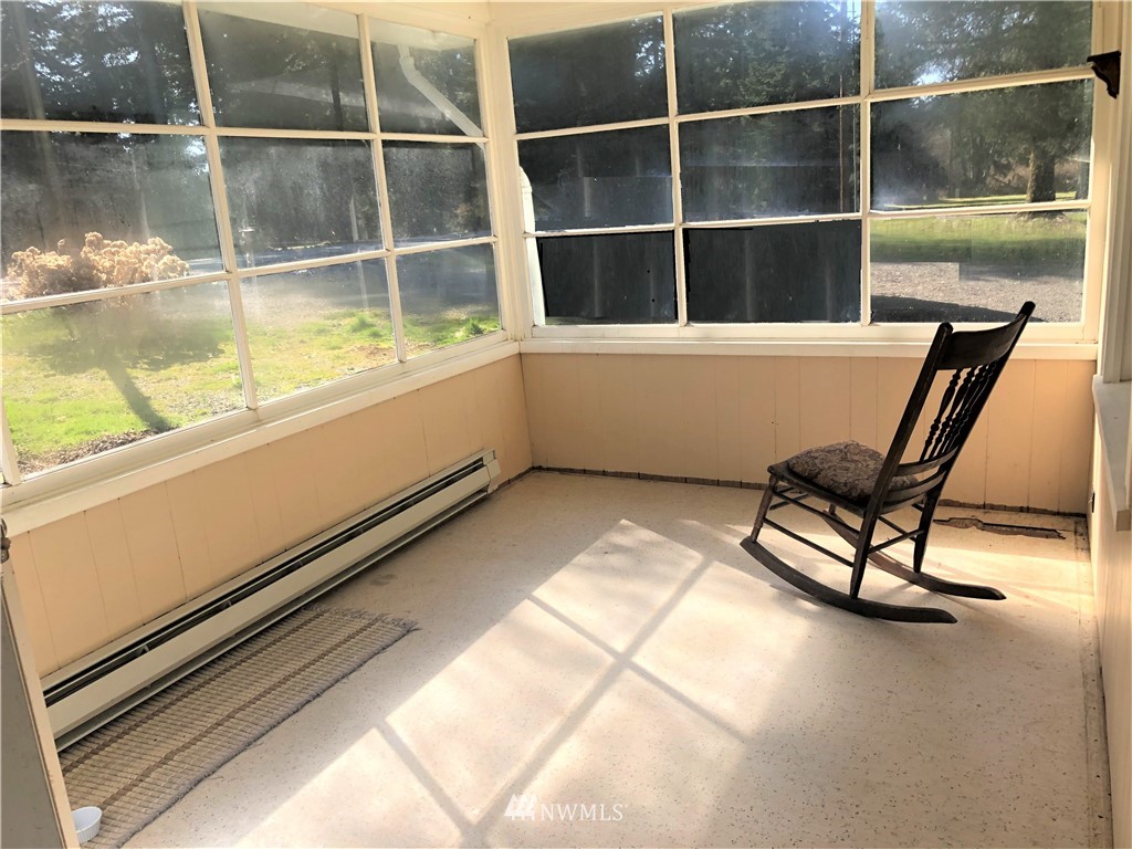 534 Ocean Beach Road Hoquiam, WA 98550 - Photo 4 of 22 Gallery Image 4