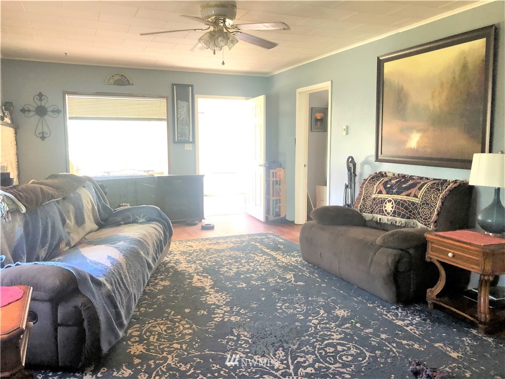534 Ocean Beach Road Hoquiam, WA 98550 - Photo 6 of 22 Gallery Image 6
