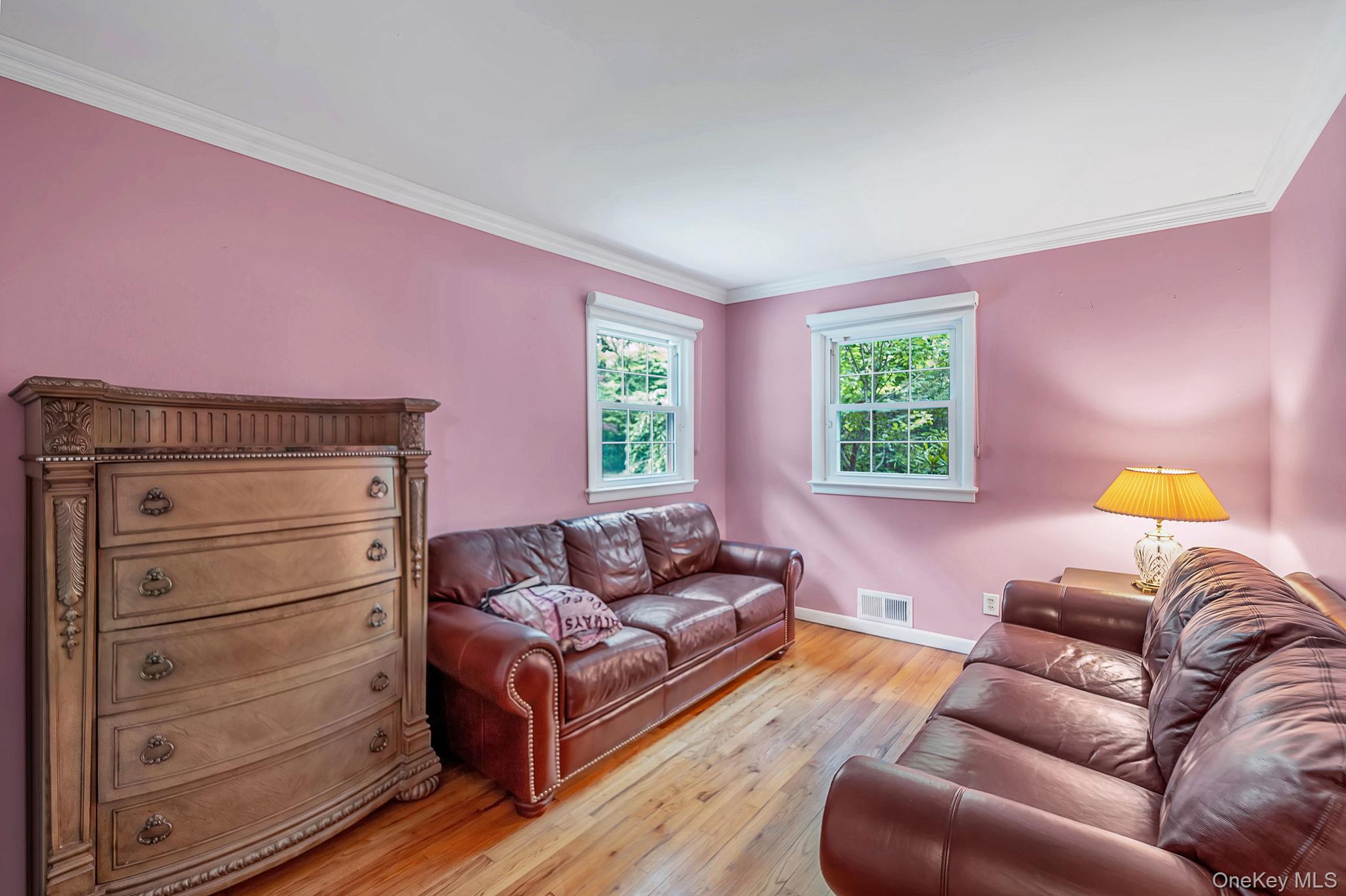 15 Cliff Road Port Jefferson, NY 11777 - Photo 19 of 38 Gallery Image 19