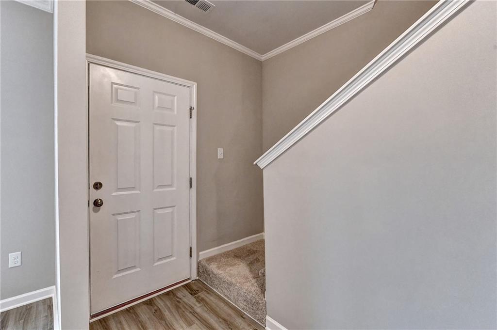2776 Laurel Ridge Circle East Point, GA 30344 - Photo 4 of 47