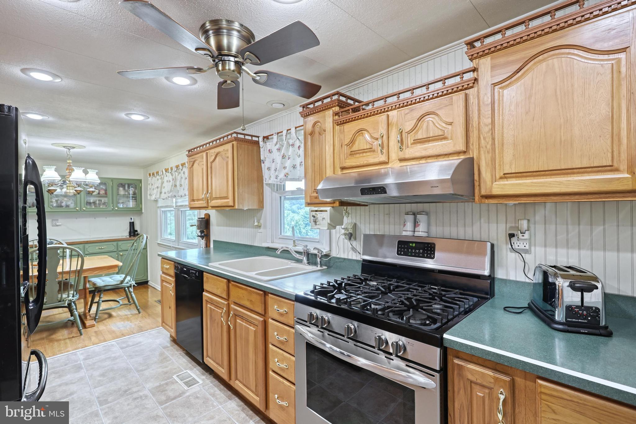 805 Black Rock Road Hanover, PA 17331 - Photo 14 of 54