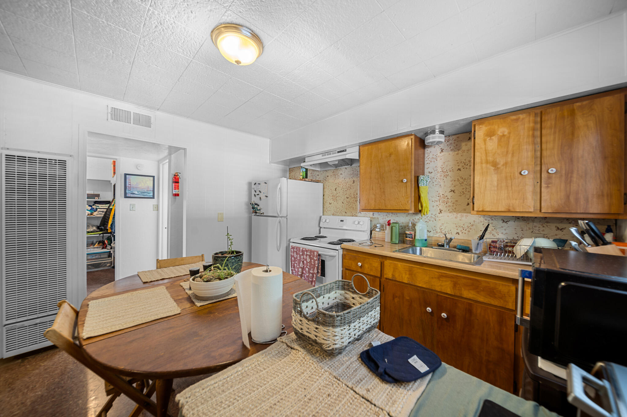 19944 Loop Street Anderson, CA 96007 - Photo 8 of 26 APT C