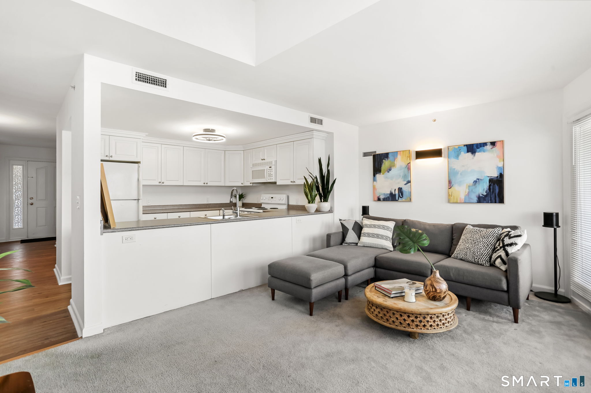 3250 Fairfield Avenue, Unit 302 Bridgeport, CT 06605 - Photo 2 of 27