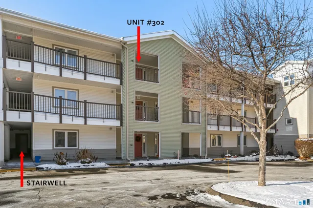 $299,000 | 3250 Fairfield Avenue, Unit 302, Bridgeport, CT 06605