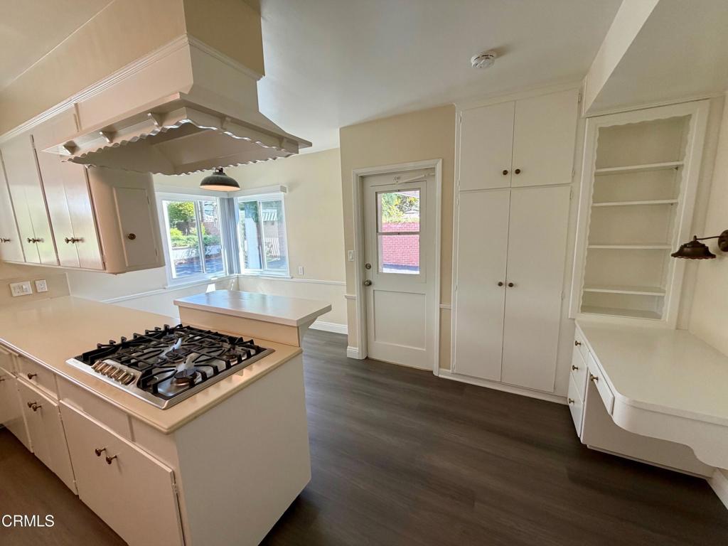 3835 Fairmeade Road Pasadena, CA 91107 - Photo 15 of 58 12