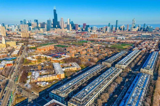 $599,800 | 1151 West 14th Place, Unit 332, Chicago, IL 60608