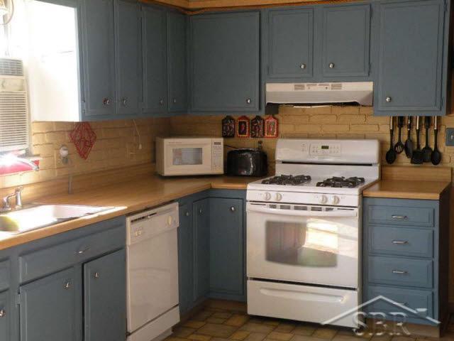4799 Cherokee Road Saginaw, MI 48604 - Photo 2 of 10 20091481-1.JPG