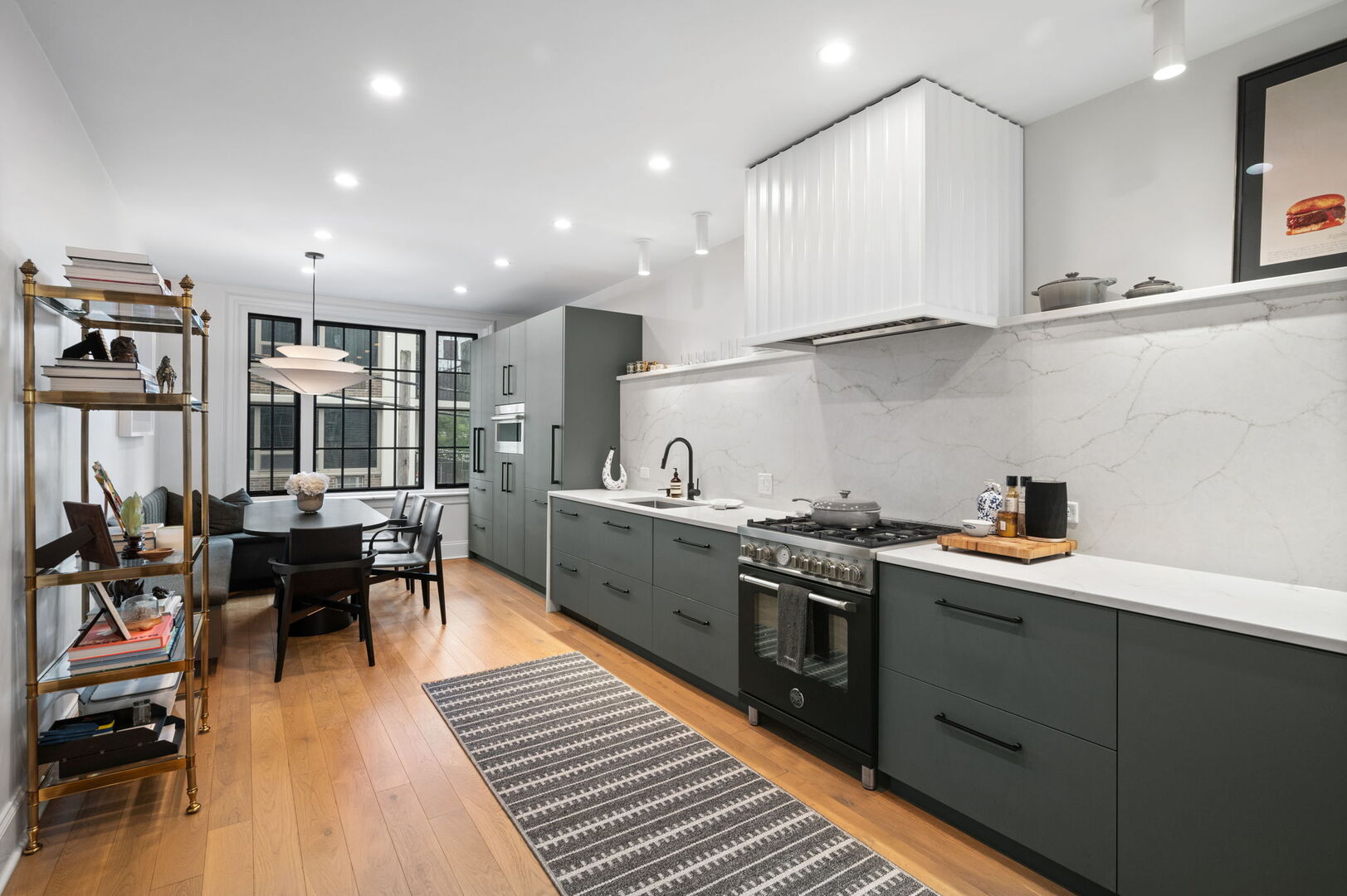 50 West Schiller Street, Unit 2G Chicago, IL 60610 - Photo 11 of 33