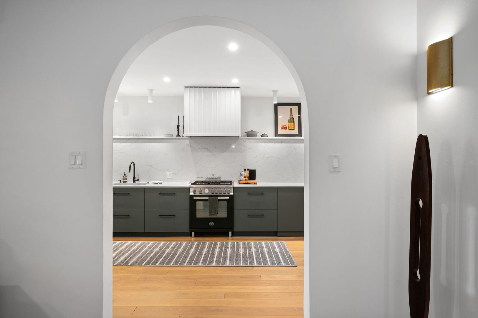 50 West Schiller Street, Unit 2G Chicago, IL 60610 - Photo 10 of 33