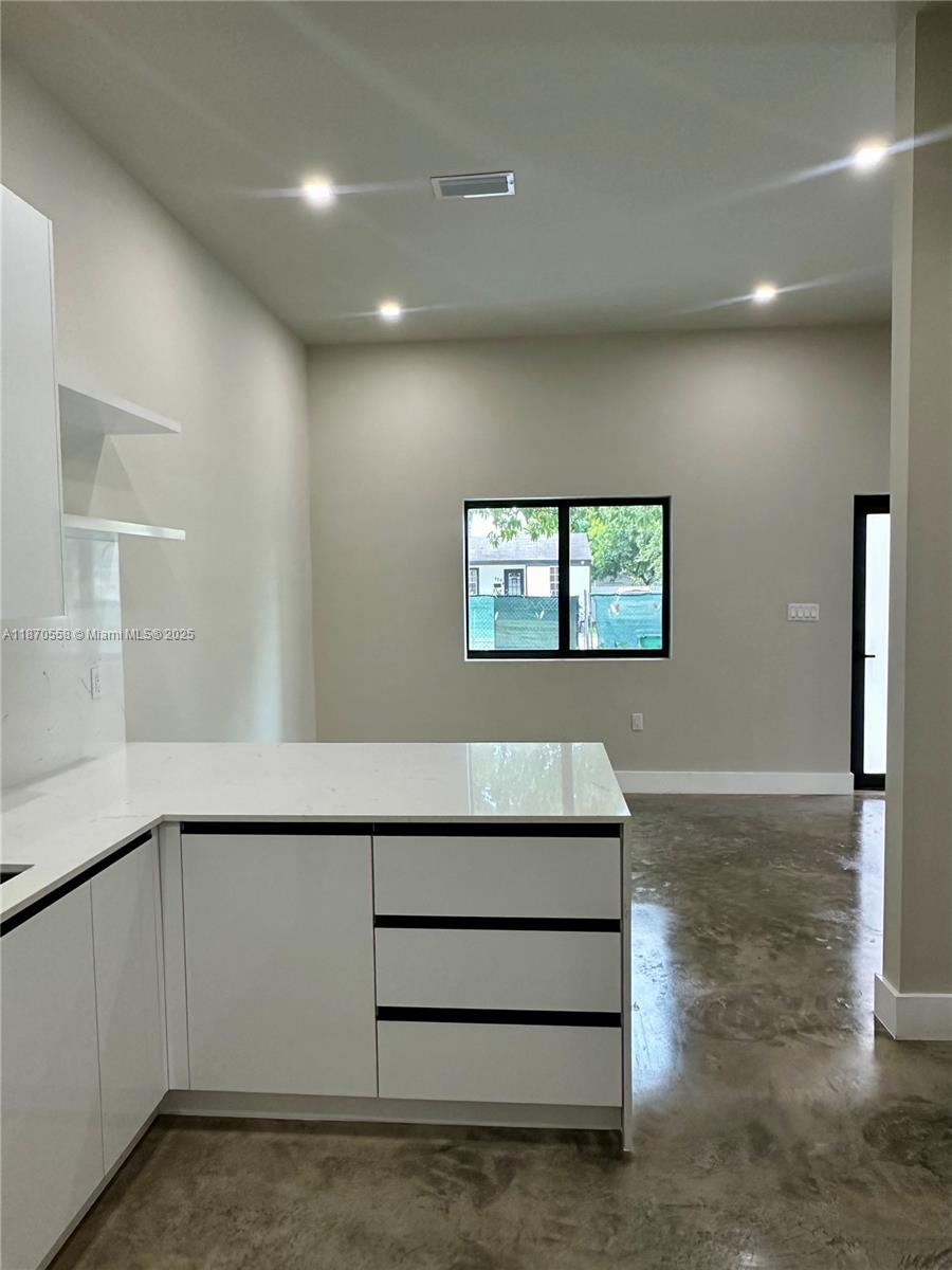 929 Northwest 60th Street Miami, FL 33127 - Photo 15 of 58