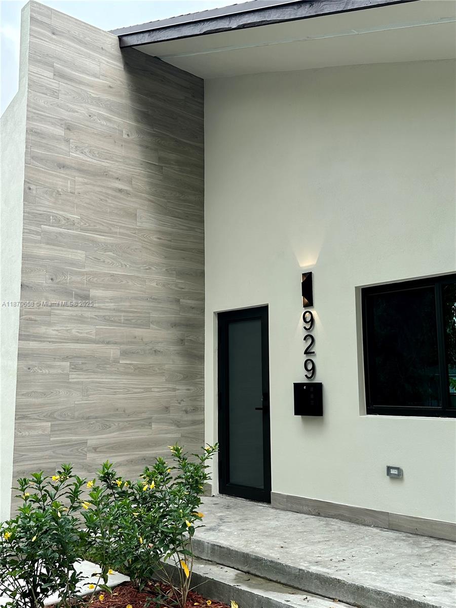 929 Northwest 60th Street Miami, FL 33127 - Photo 50 of 58 a view of entryway with microwave