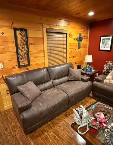 $472,200 | 696-685 Radcliff Lane, Poplar Bluff, MO 63901