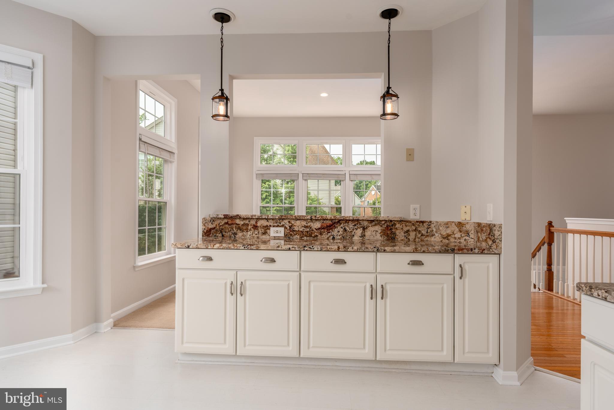 47543 Rippling Drive Sterling, VA 20165 - Photo 17 of 52 From Kitchen looking into Breakfast Room