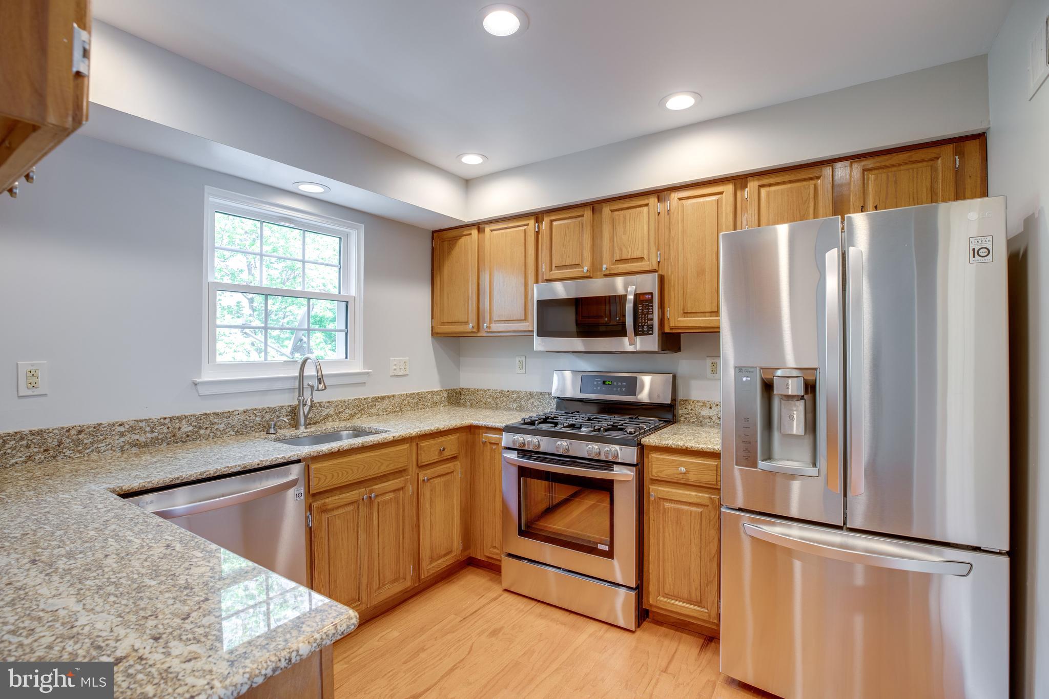 7306 Rhondda Drive Lorton, VA 22079 - Photo 7 of 53