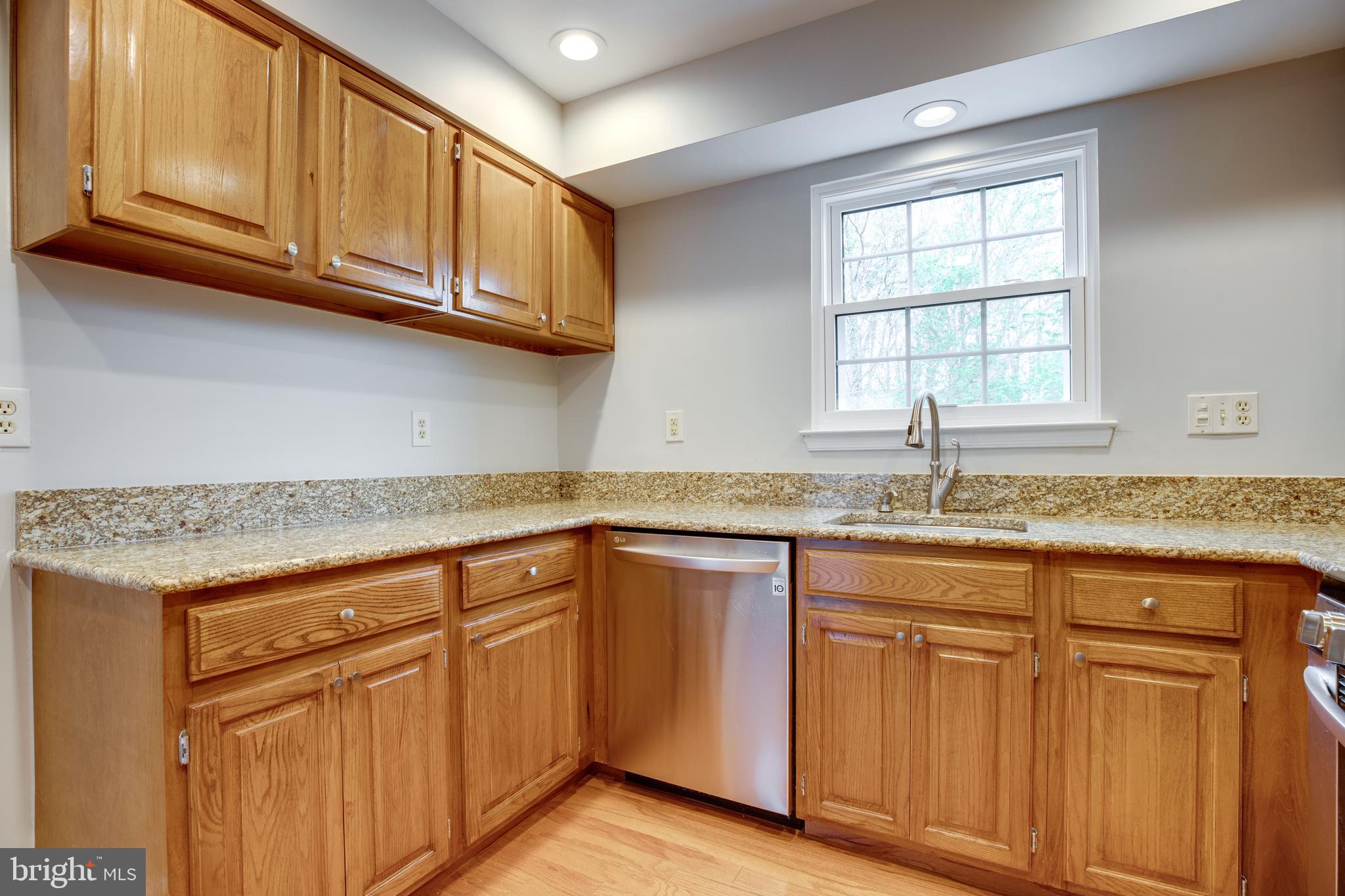 7306 Rhondda Drive Lorton, VA 22079 - Photo 10 of 53