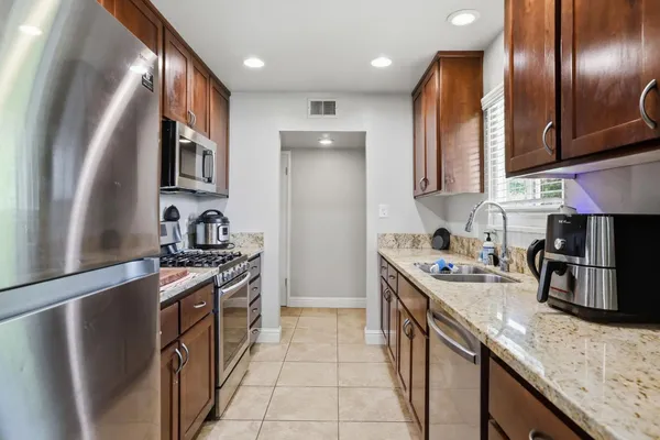$525,000 | 8859 Mohawk Way, Fair Oaks, CA 95628
